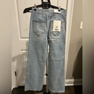 MICA NWT Jeans / SIZE 27 / super high / wide leg/ good stretch / light wash